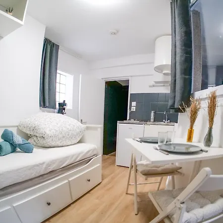 Charmante Studette - La Doutre - 2 Personnes * אנז'ה